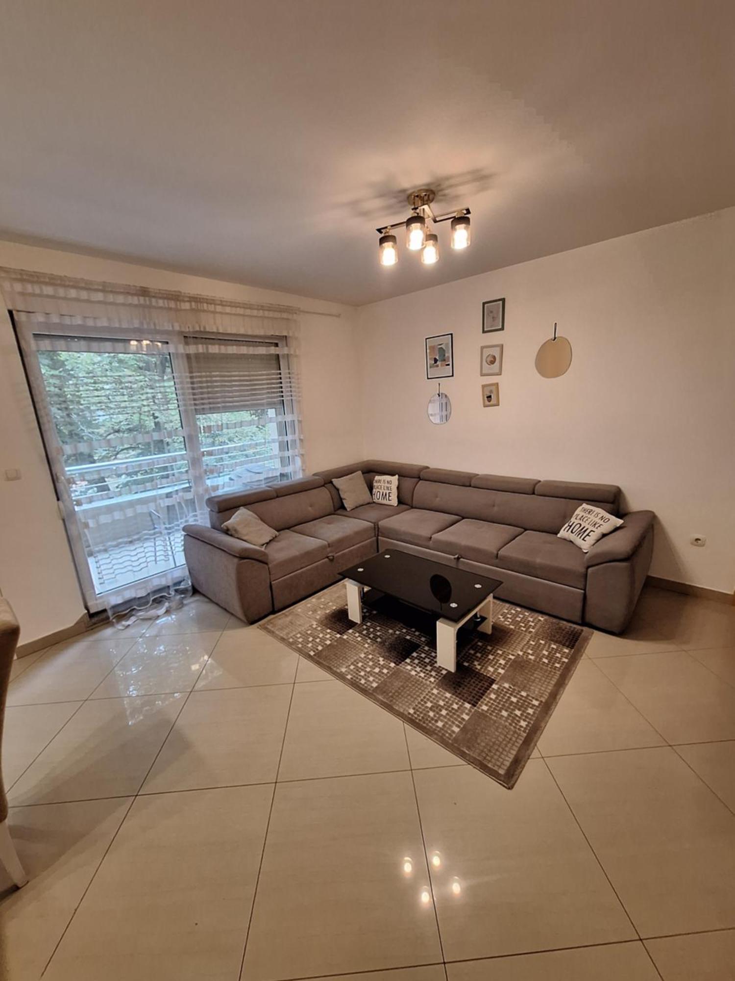 מוסטר Apartment Enjoy Free Private Parking מראה חיצוני תמונה