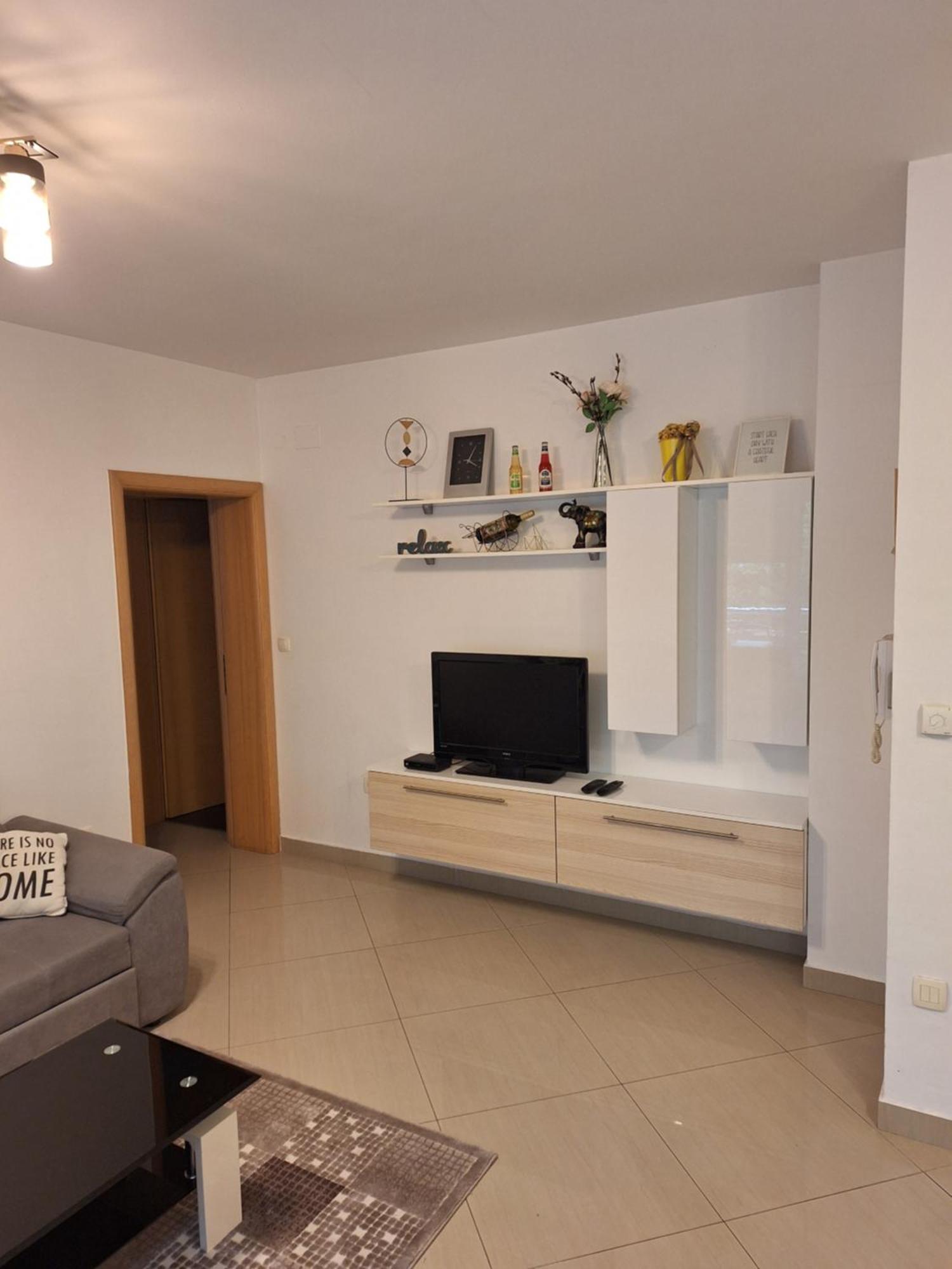 מוסטר Apartment Enjoy Free Private Parking מראה חיצוני תמונה