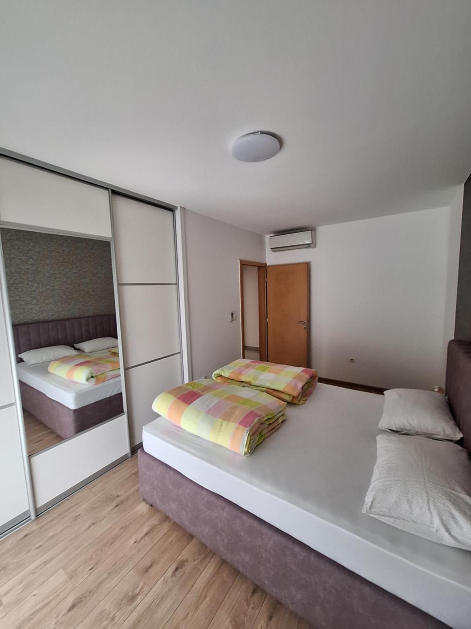 מוסטר Apartment Enjoy Free Private Parking מראה חיצוני תמונה