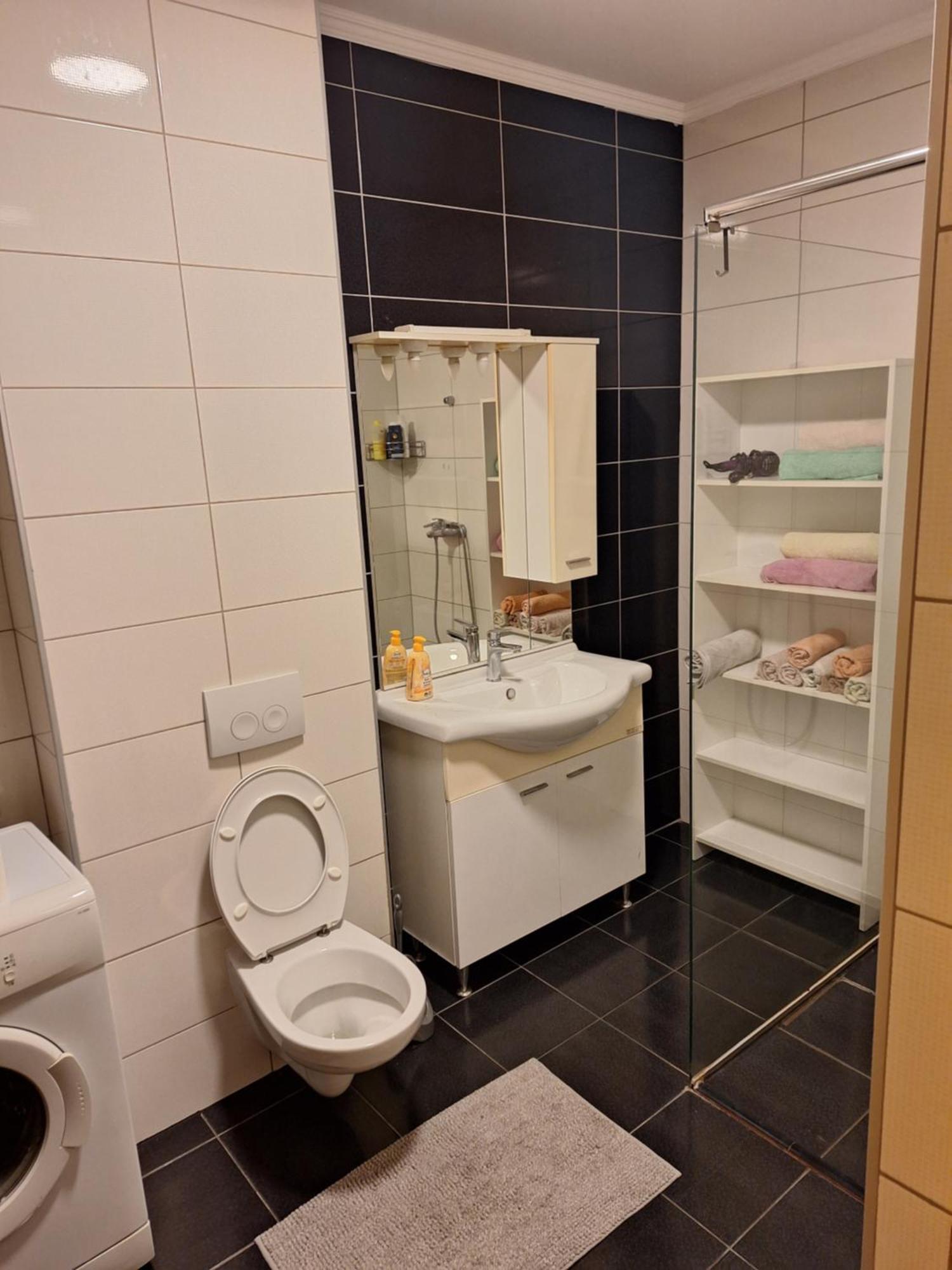 מוסטר Apartment Enjoy Free Private Parking מראה חיצוני תמונה