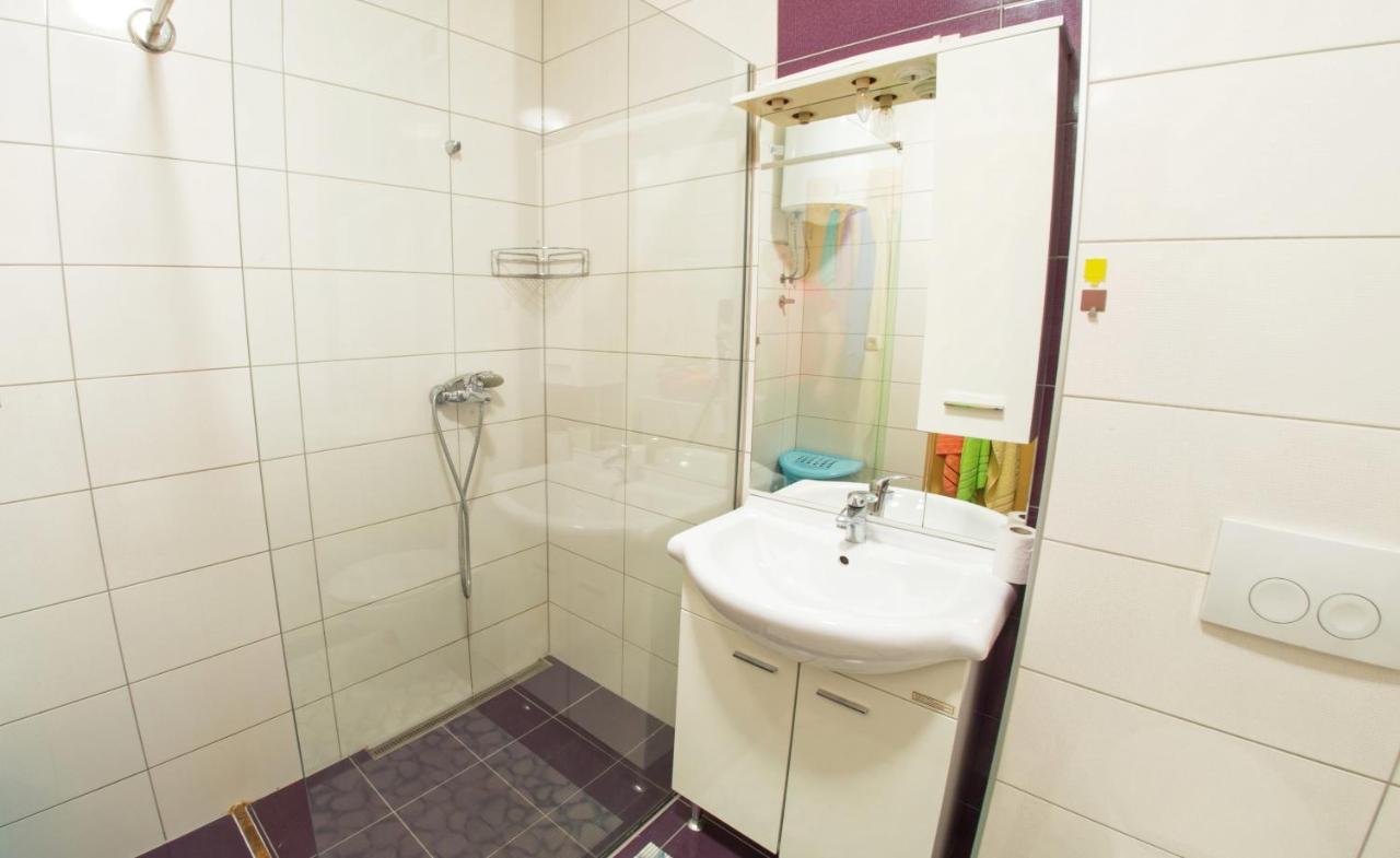 מוסטר Apartment Enjoy Free Private Parking מראה חיצוני תמונה